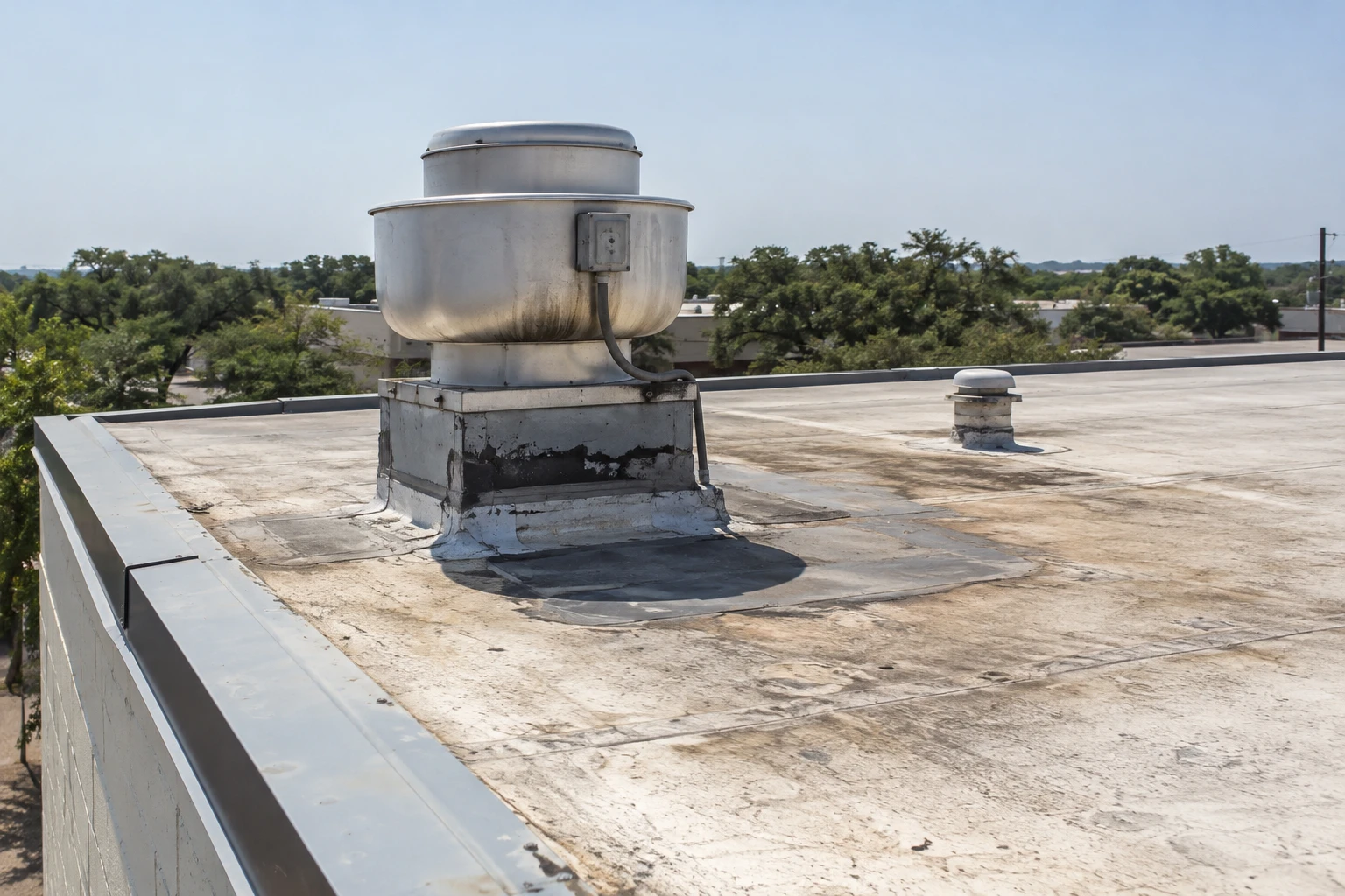 Commercial Roofing in Stan Schlueter Loop, Killeen, TX